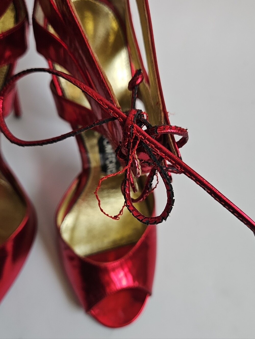 Tom Ford Vintage Red Shiny Metallic Strappy Lace-Up Peep-Toe Stilettos Size 41.5 - Picture 3 of 15